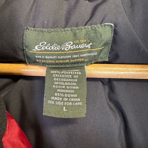 Eddie Bauer Mens Size Large 80% Goose Down Puffer Vest Red Zip Front Pockets - Picture 3 of 8